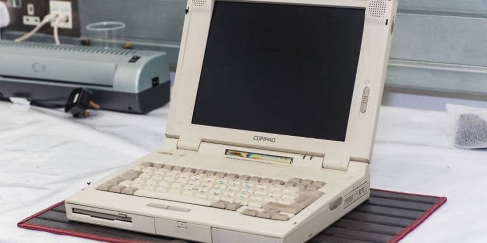 computador portatil compaq antigua