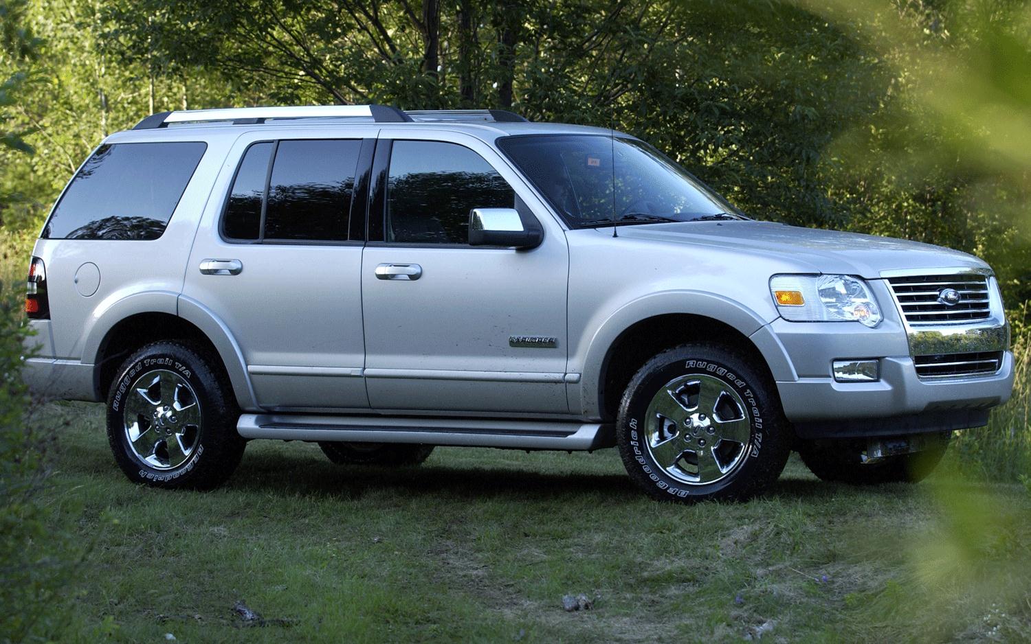 2006-Ford-Explorer-right-side